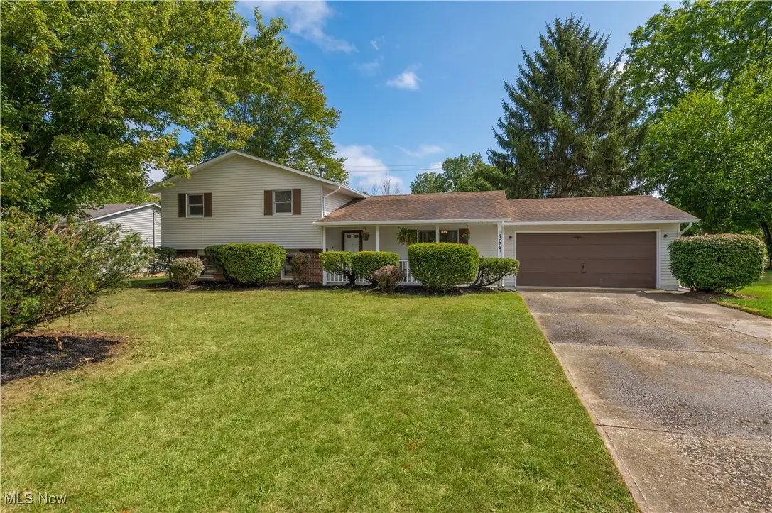 7007 Hidden Valley Drive, Amherst, OH 44001 - Image #1