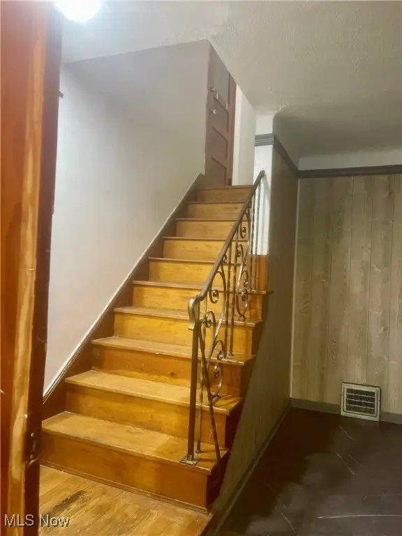 1860 Glenridge Road, Euclid, OH 44117 - Image #3