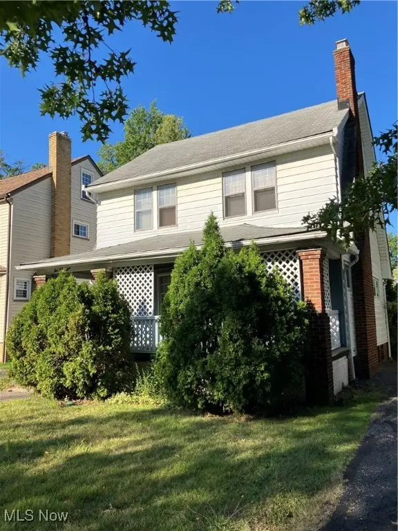 1058 Pembrook Road, Cleveland Heights, OH 44121 - Image #2