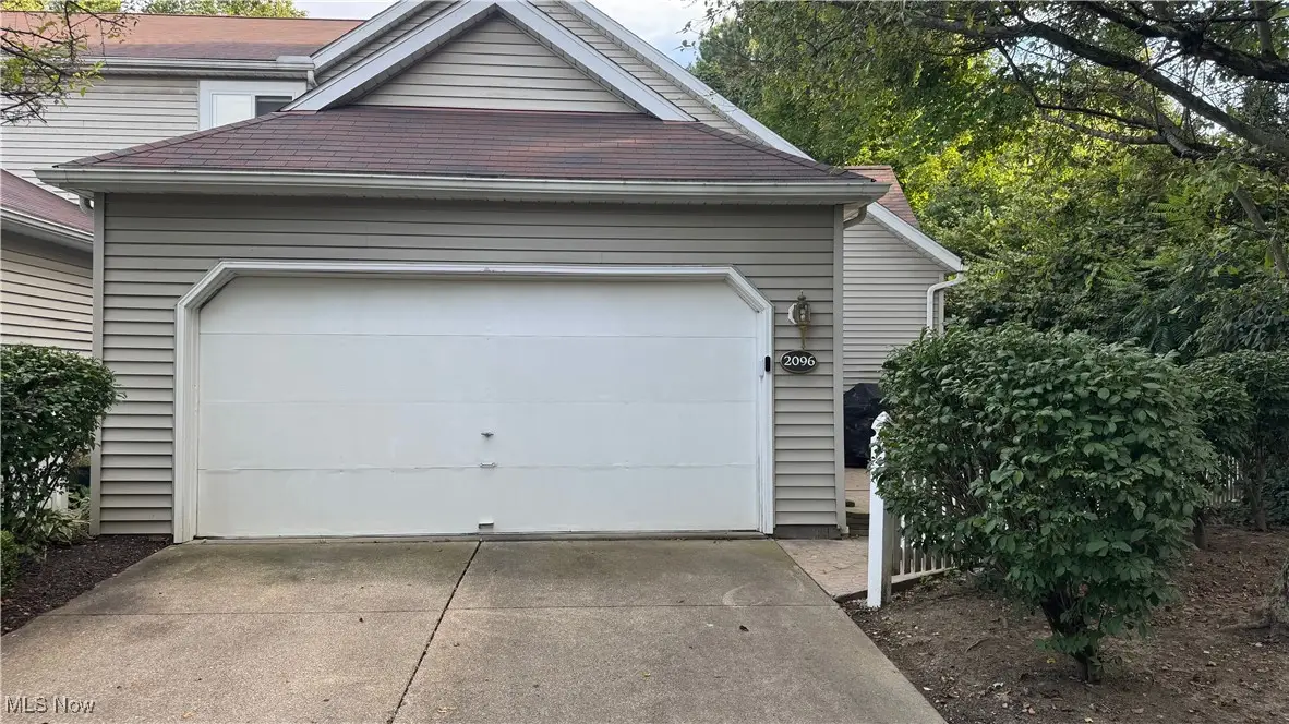 2096 Hidden Hollow Lane, Akron, OH 44313 - Image #1