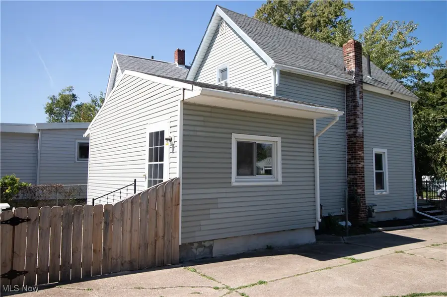 1614 E 49th Street, Ashtabula, OH 44004 - Image #2