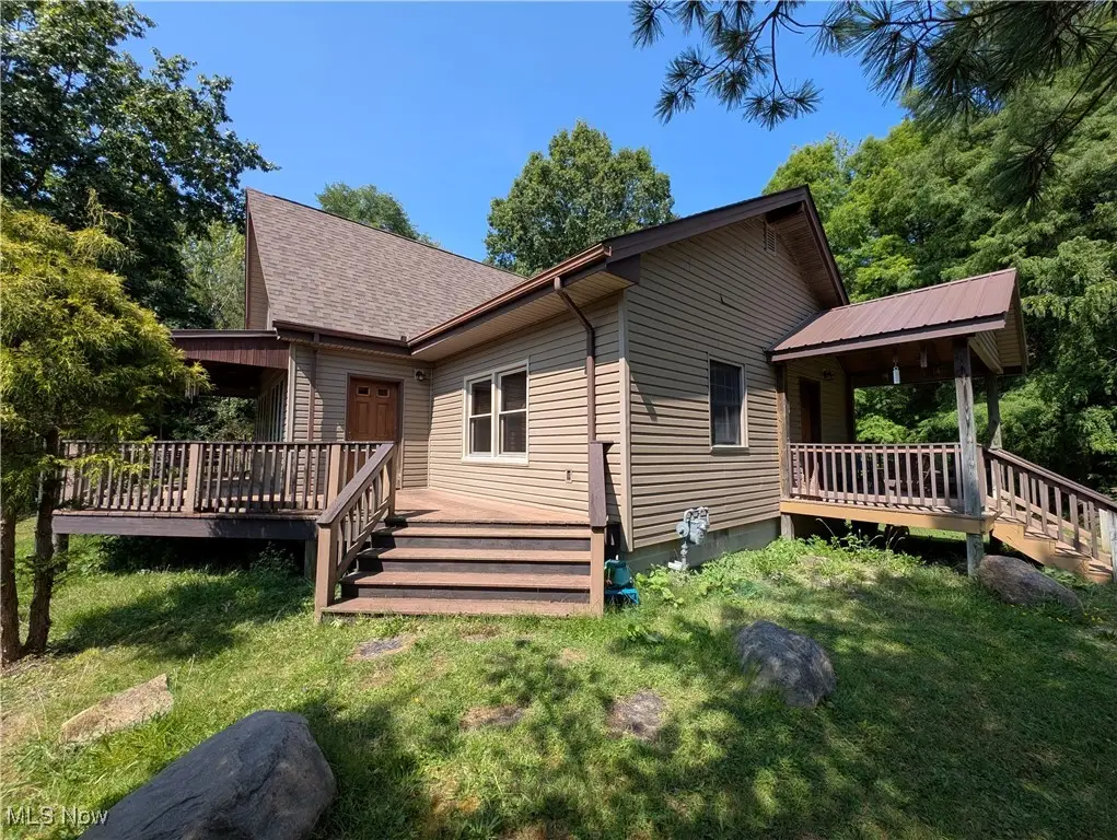 819 Braceville Robinson Nw Road, Newton Falls, OH 44444 - Image #1