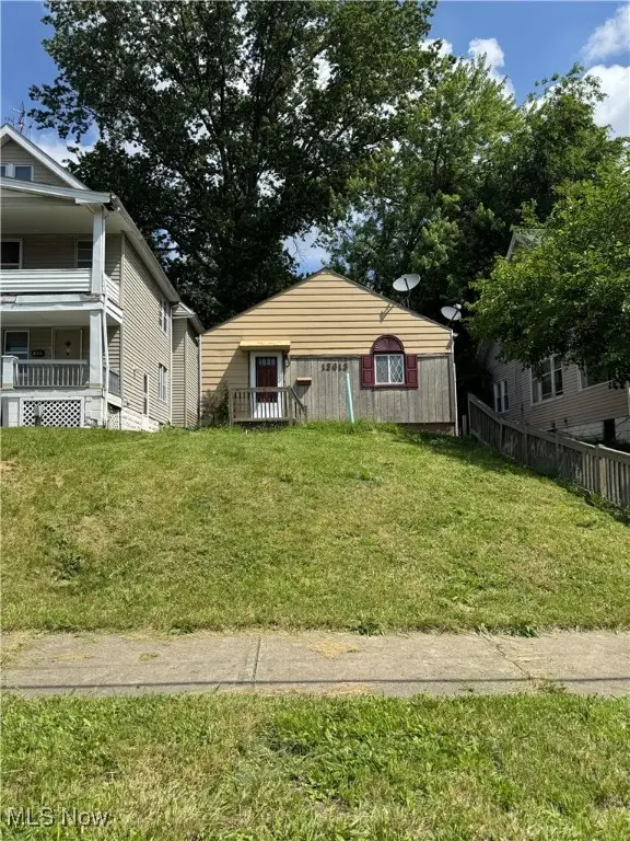 13613 Beachwood Avenue, Cleveland, OH 44105 - Image #1
