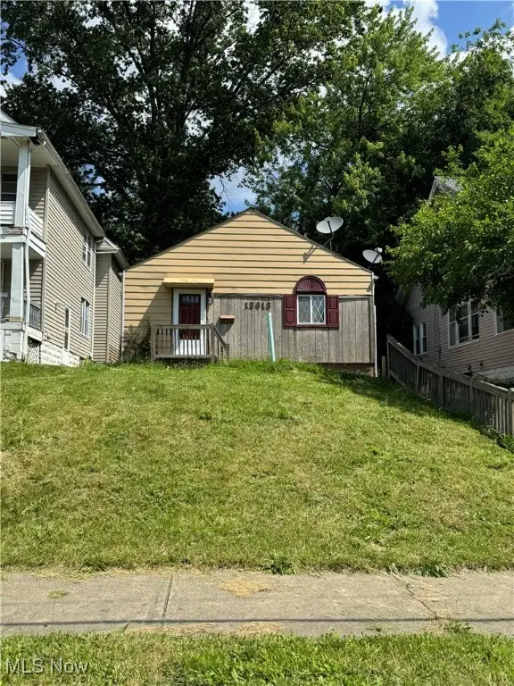 13613 Beachwood Avenue, Cleveland, OH 44105 - Image #2