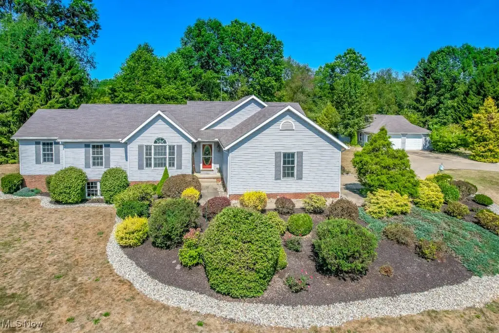 545 E Maple Street, Hartville, OH 44632 - Image #1