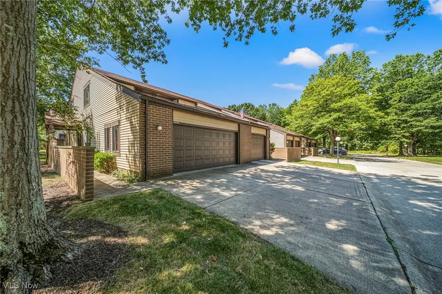 4450 Habersham S Lane #201, Richmond Heights, OH 44143 - Image #3