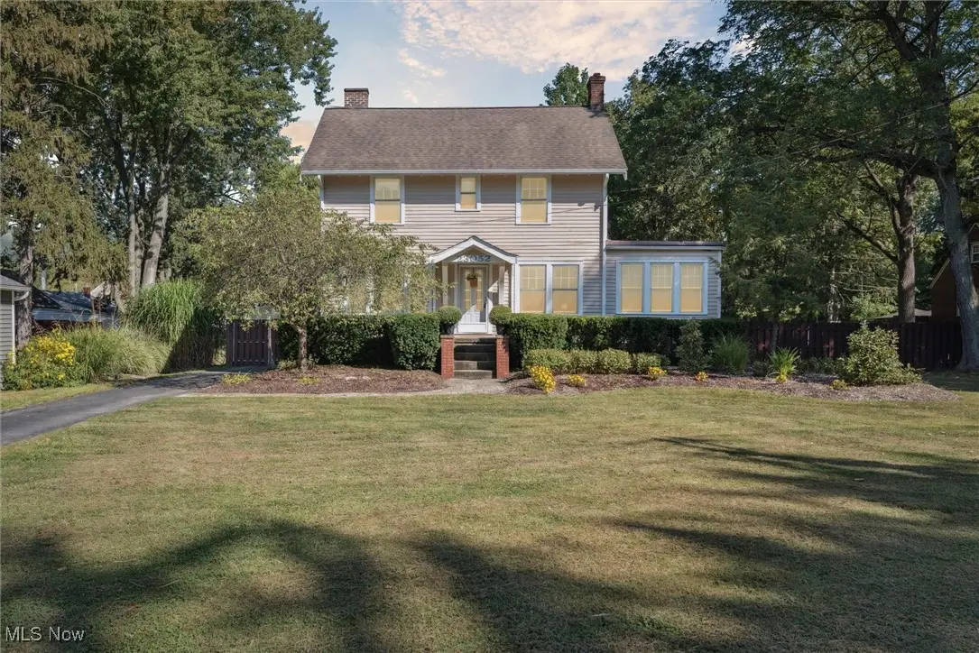 23052 Mastick Road, North Olmsted, OH 44070 - Image #1
