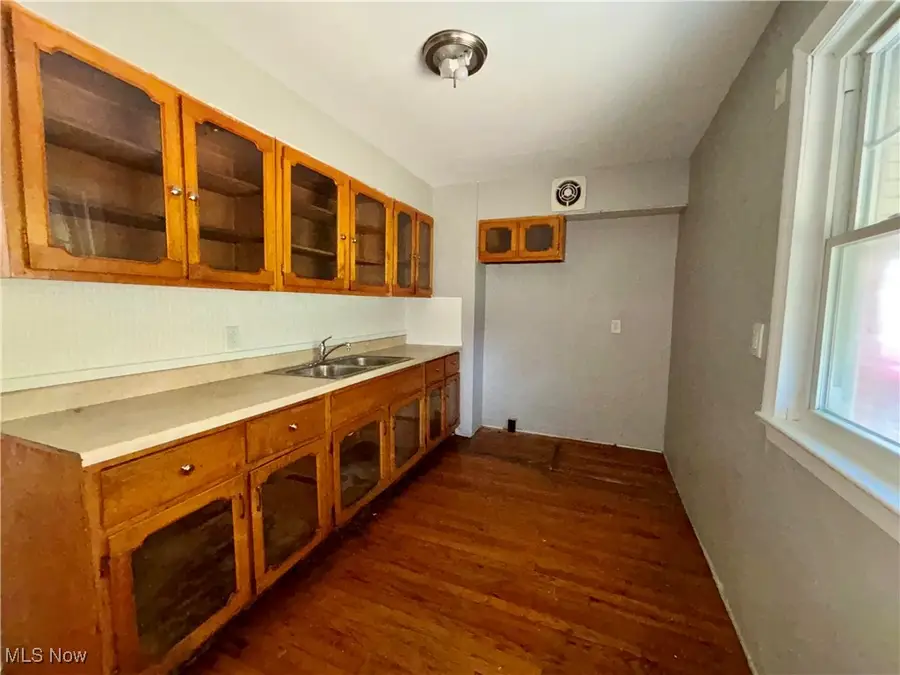 3264 E 149th Street, Cleveland, OH 44120 - Image #2