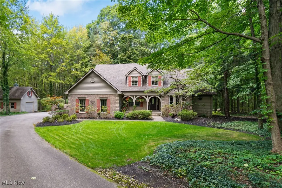 11510 Robin Wood Lane, Chagrin Falls, OH 44023 - Image #1