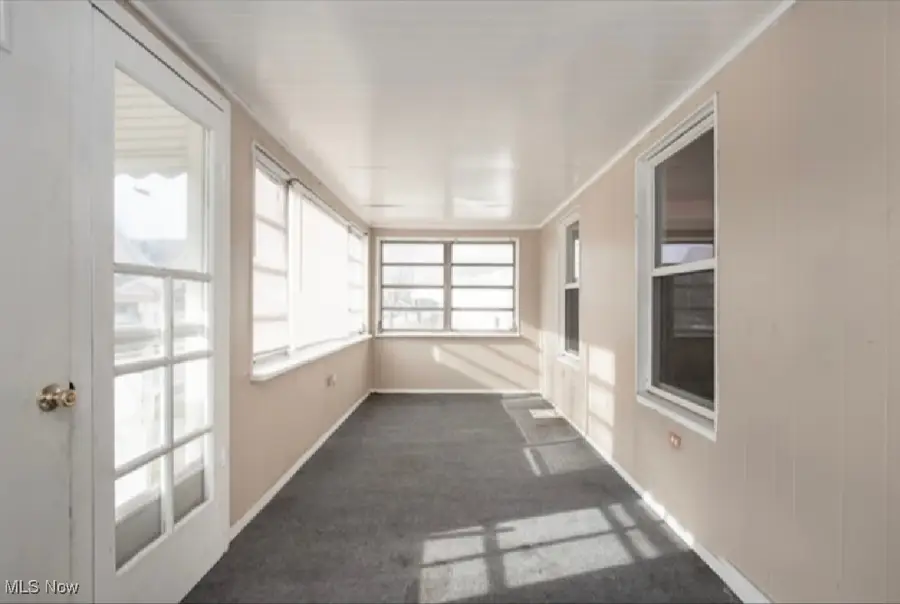 4609 Pearse Avenue, Newburgh Heights, OH 44105 - Image #3