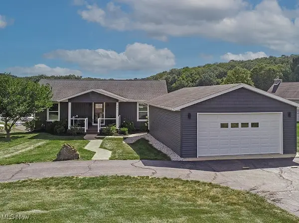 381 N Ridge Heights Drive, Howard, OH 43028