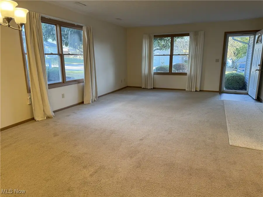 311 Holly Place, Barberton, OH 44203 - Image #2