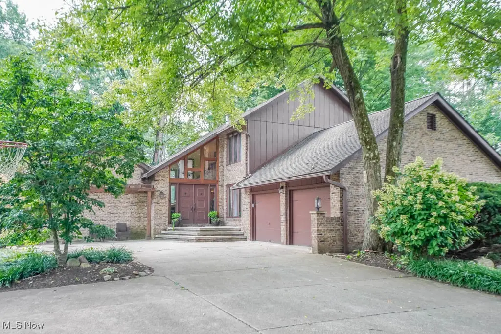 2664 Pine Lake Trail, Uniontown, OH 44685 - #1