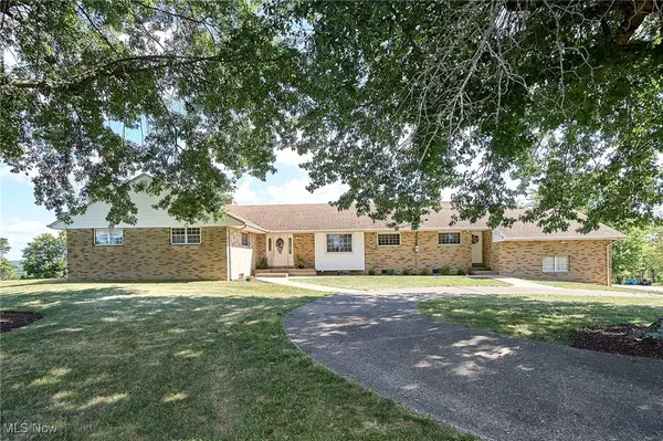 402 Highlawn Drive, Ripley, WV 25271