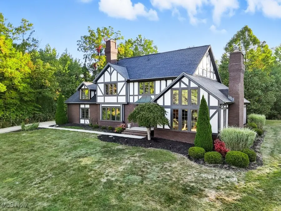 2097 Albertson, Cuyahoga Falls, OH 44223 - Image #2