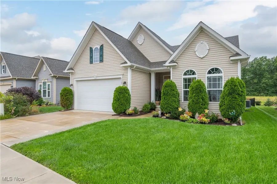 7560 Greenlawn Drive, North Ridgeville, OH 44039 - Image #2