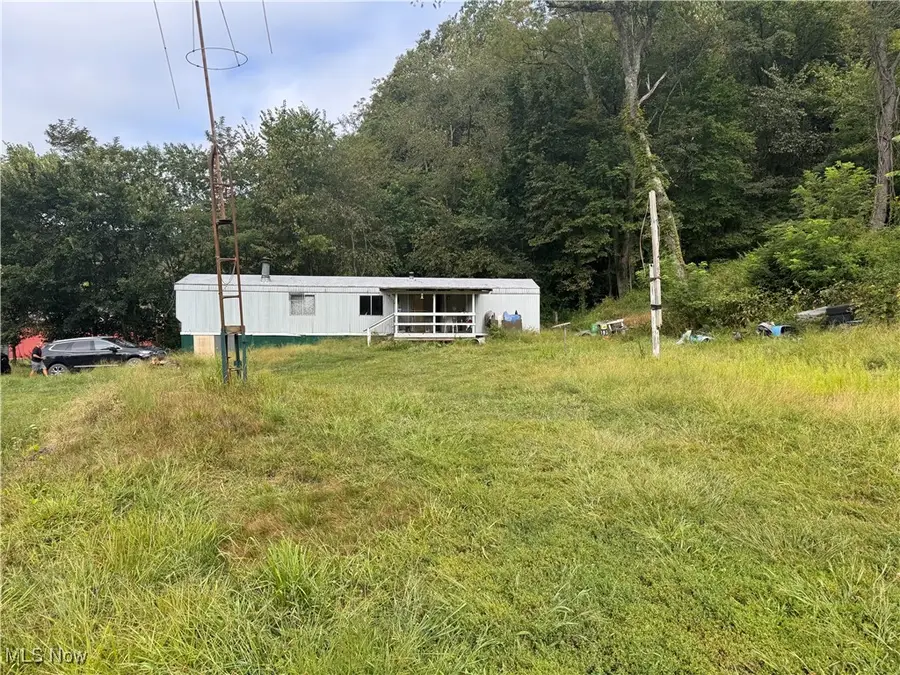 103 Horeshoe Alley, Adena, OH 43901 - Image #3