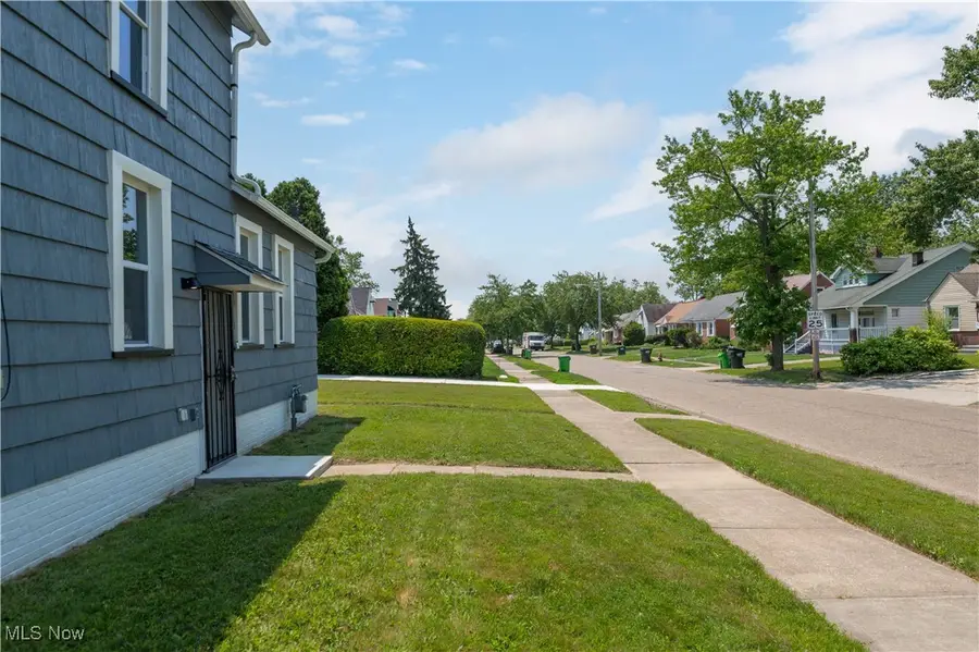 18104 Garden Boulevard, Warrensville Heights, OH 44128 - Image #2