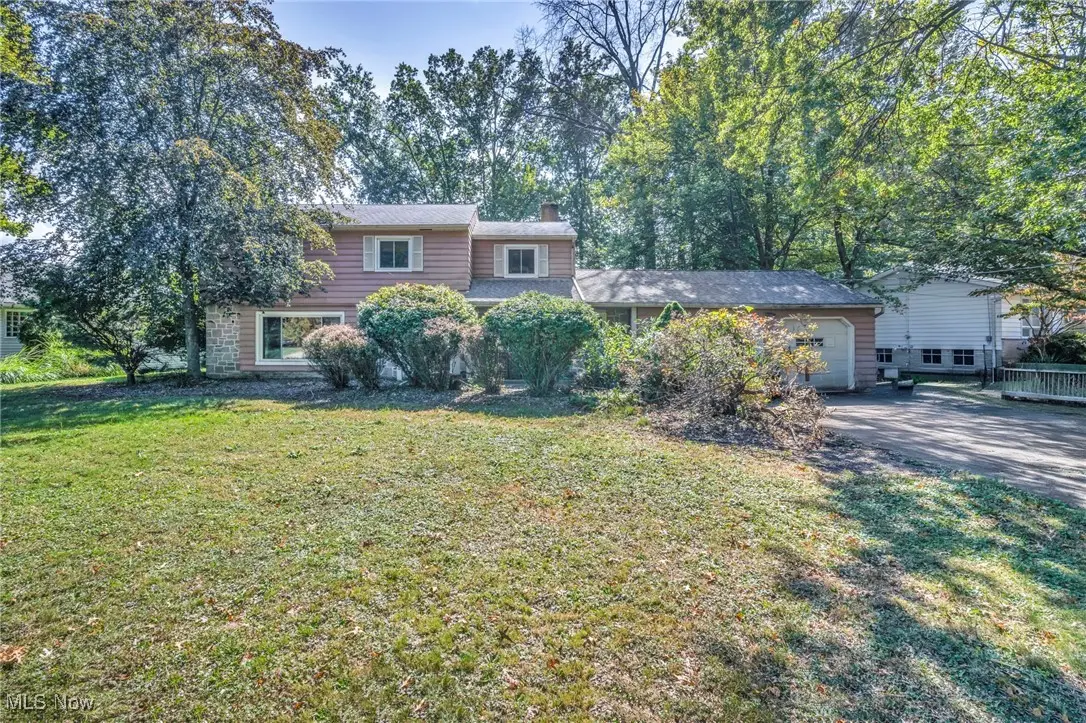 24720 Dundee Drive, Richmond Heights, OH 44143 - Image #1