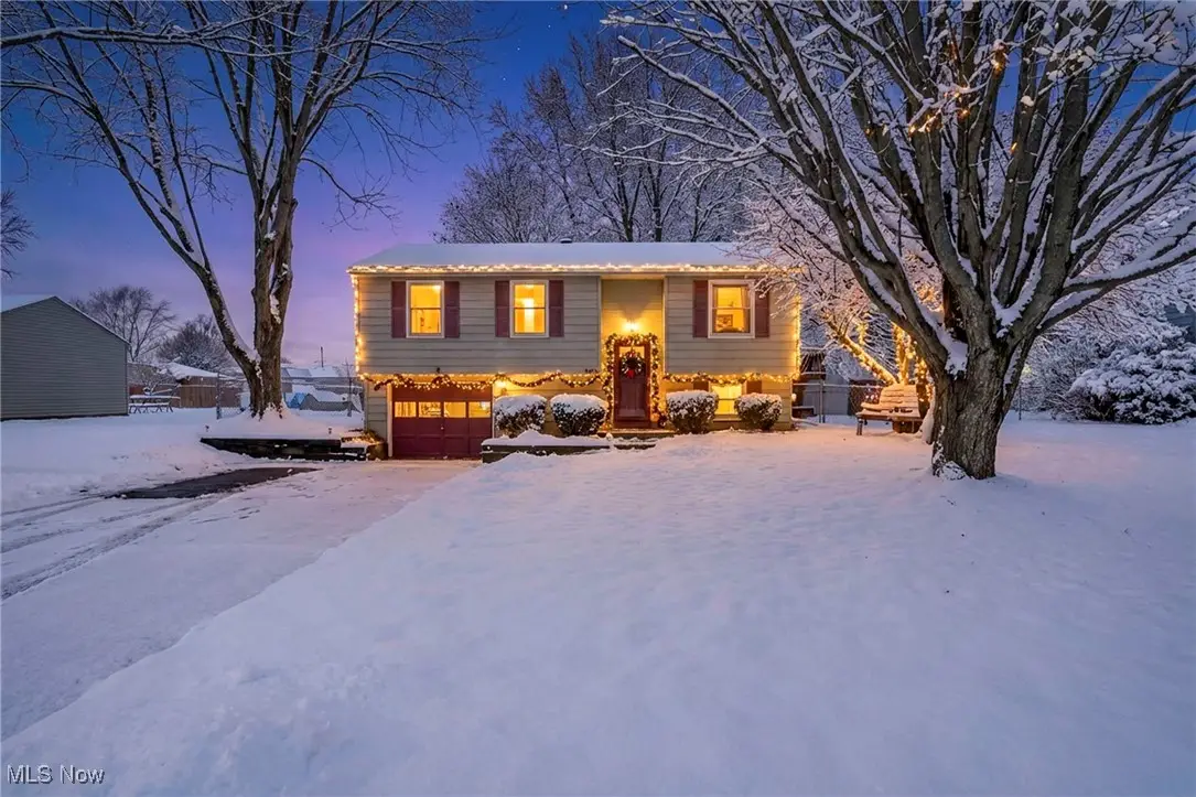 273 Atwood Nw Street, Champion, OH 44483 - Image #1