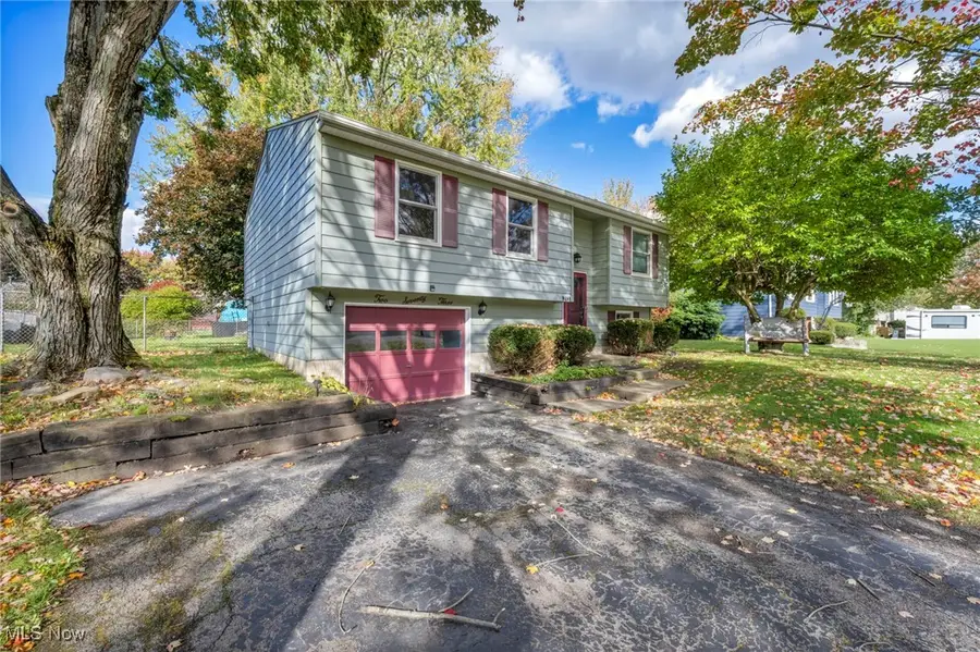 273 Atwood Nw Street, Champion, OH 44483 - Image #3