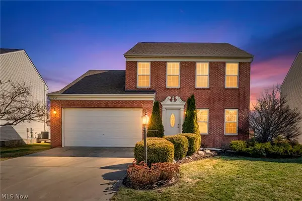 132 Stonefield Drive, Berea, OH 44017