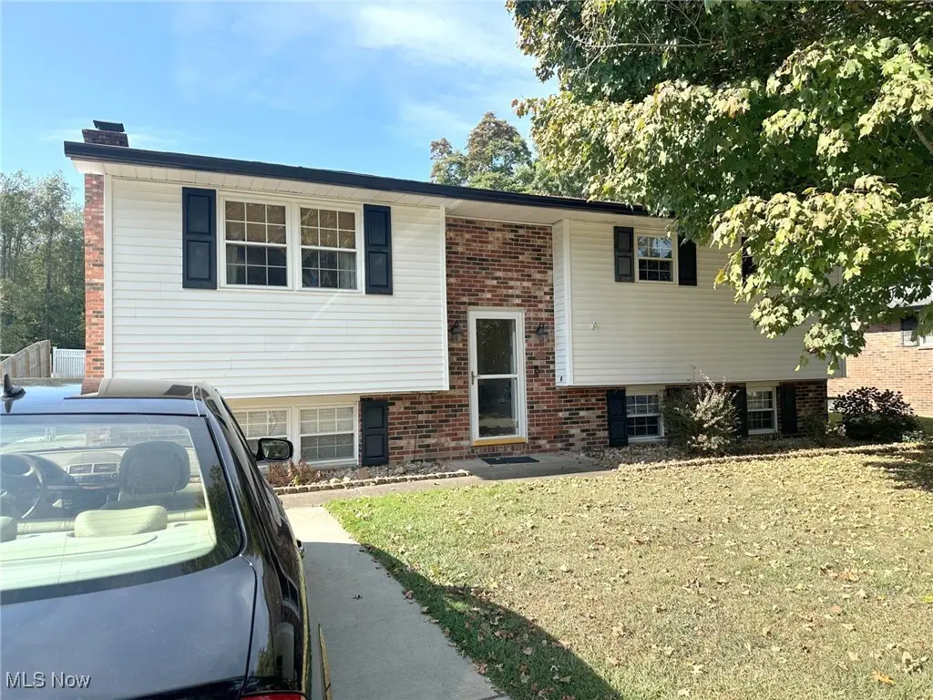 188 Greenbrier Avenue, Williamstown, WV 26187 - Image #1