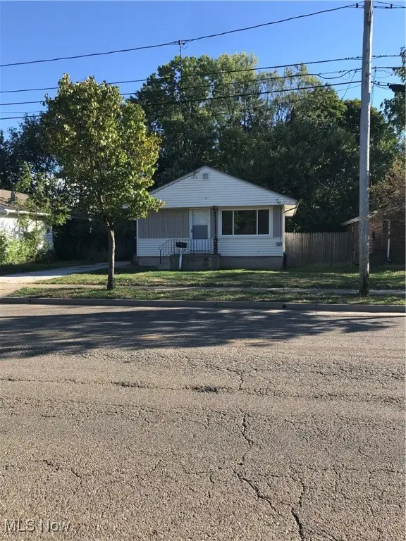 1088 Battles Avenue, Akron, OH 44314