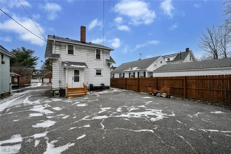 1345 Bellows Street, Akron, OH 44301 - Image #2