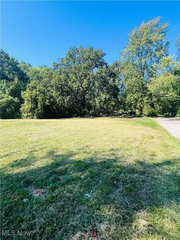 705 W 35th Street, Ashtabula, OH 44004 - Image #2