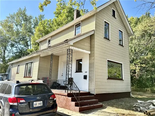 1447 Grove Nw Avenue, Warren, OH 44483