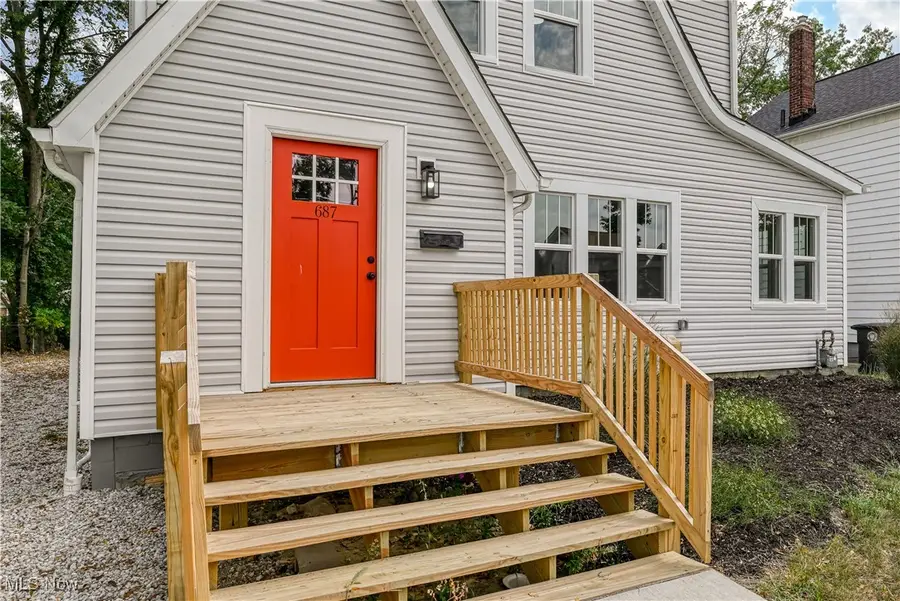 687 Moreley Avenue, Akron, OH 44320 - Image #2