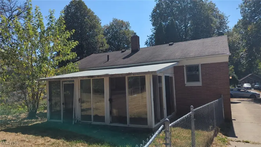 1379 Ottawa Avenue, Akron, OH 44301 - Image #2