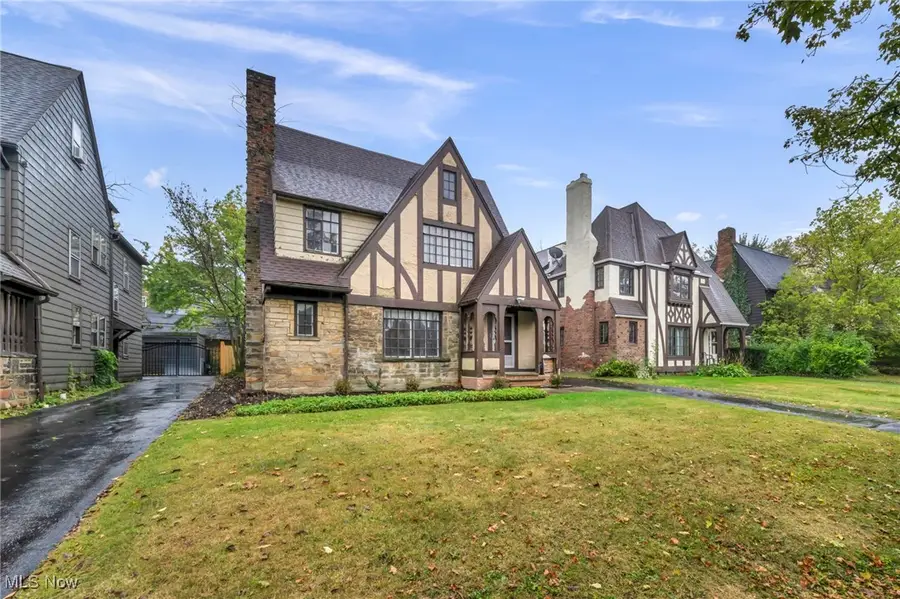 18416 Winslow Road, Shaker Heights, OH 44122 - Image #2