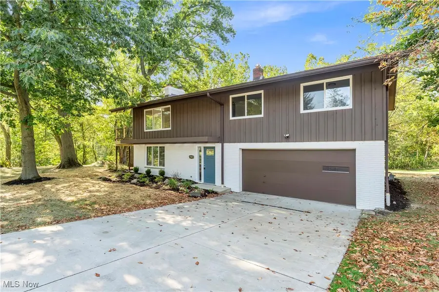 19419 Fowles Road, Middleburg Heights, OH 44130 - Image #3