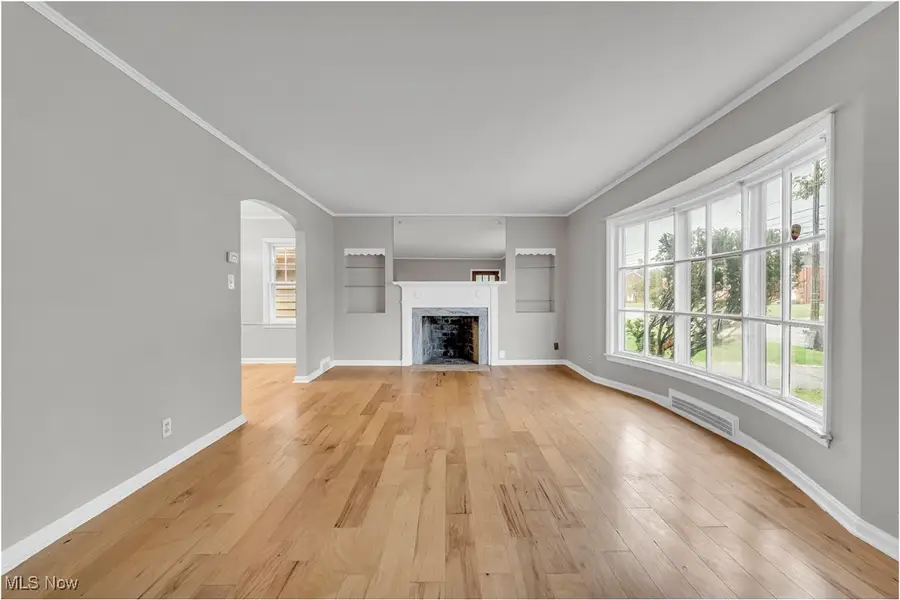 13605 Cedar Road, University Heights, OH 44118 - Image #3