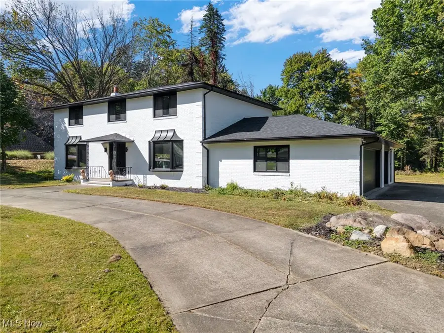 6713 Farview Road, Brecksville, OH 44141 - Image #3