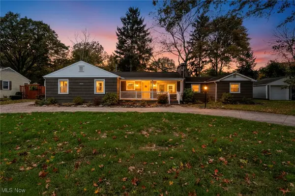 2870 Kent Road, Silver Lake, OH 44224