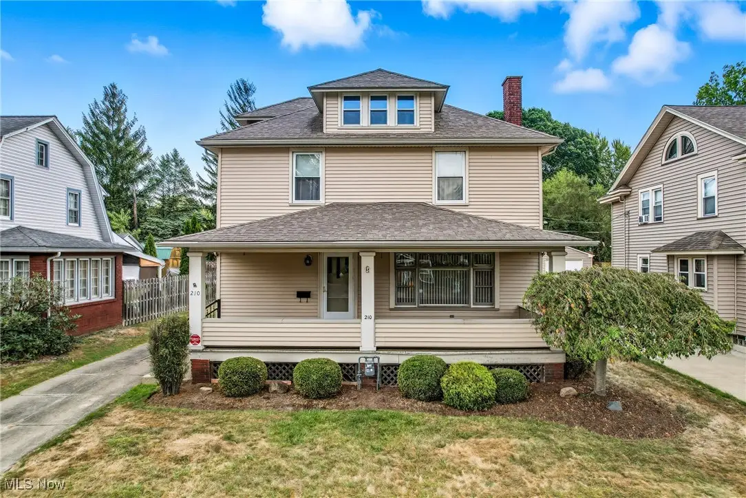 210 Fairmount Ne Avenue, Warren, OH 44483 - Image #1