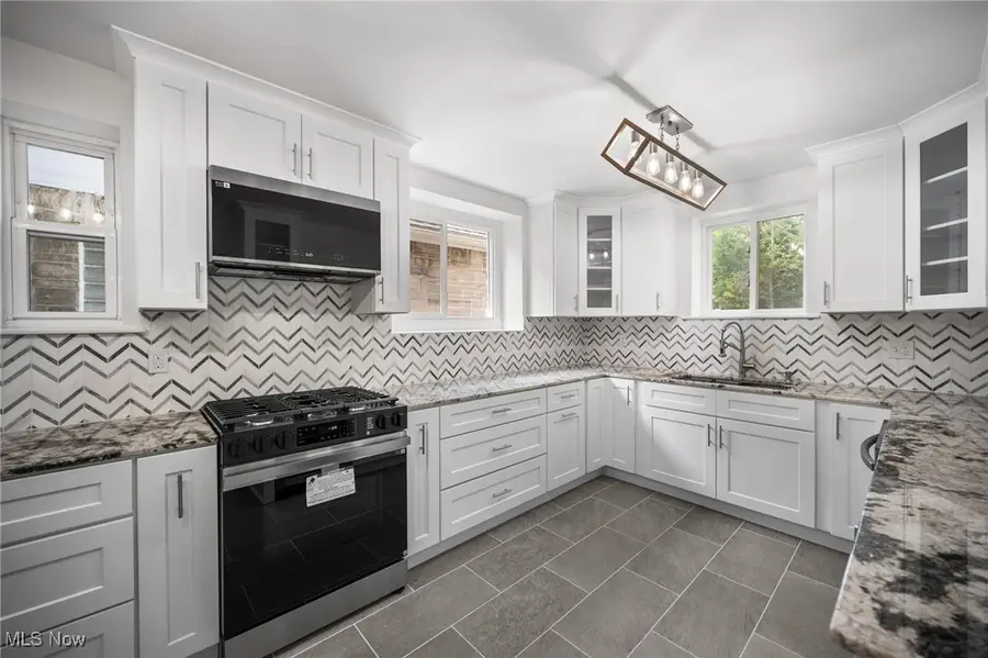 28300 Aurora Road, Solon, OH 44139 - Image #3