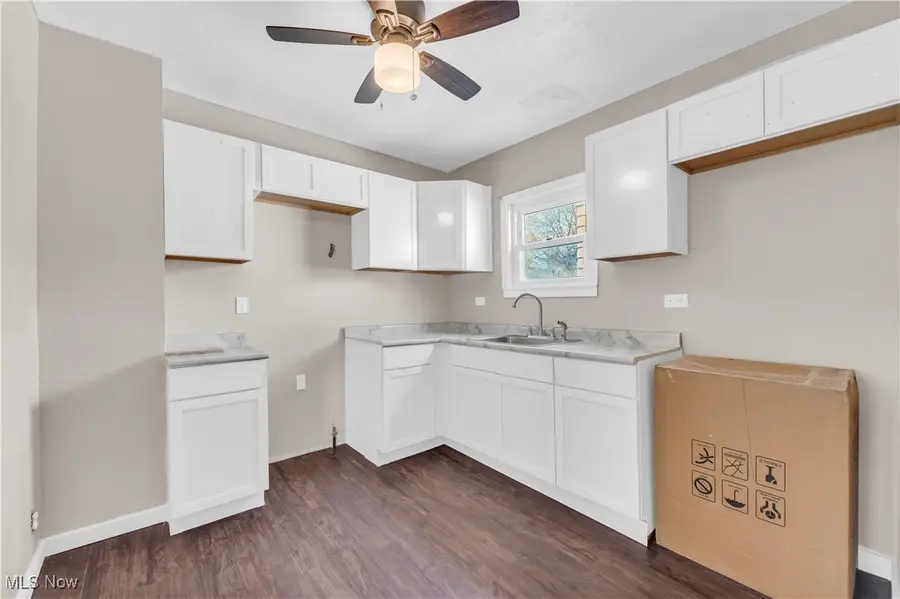 908 Dayton Street, Akron, OH 44310 - Image #2