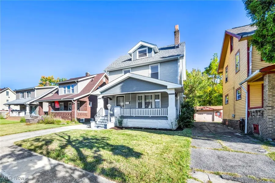 13315 Thornhurst Avenue, Garfield Heights, OH 44105 - #2