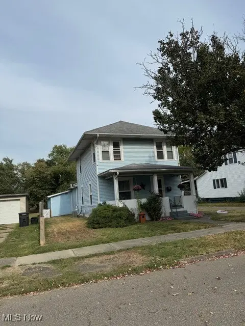 1023 Prospect Nw Street, New Philadelphia, OH 44663