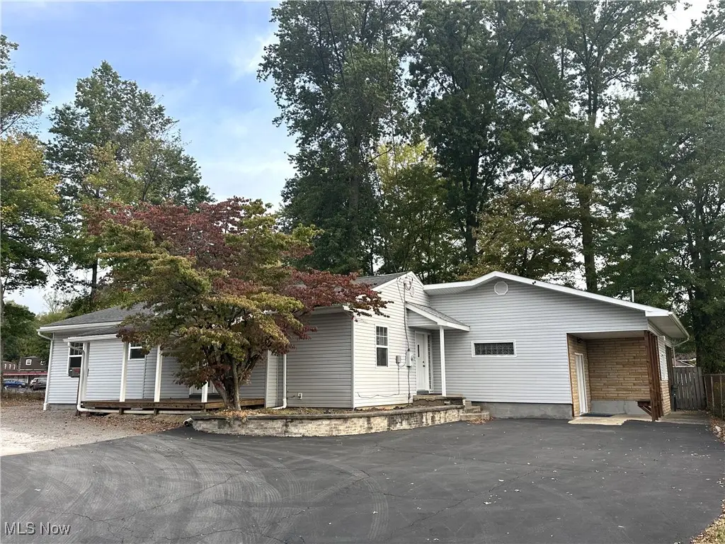 3000 Parkman Nw Road, Warren, OH 44485 - Image #1