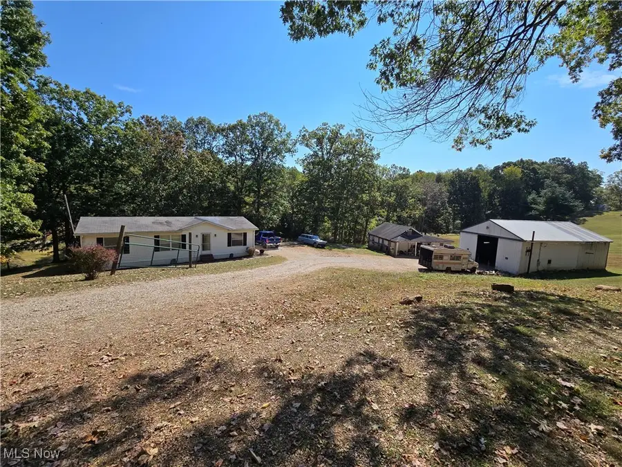 11674 Emerson Avenue, Parkersburg, WV 26104 - Image #2