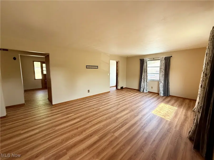 204 Beechwood Drive, Wintersville, OH 43953 - Image #2