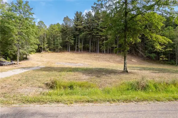 6113 Middle Run Nw Road, Dover, OH 44622