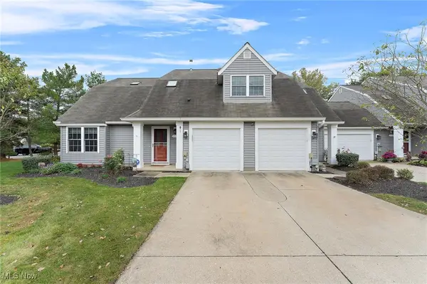 9537 Ridge Court #7, Twinsburg, OH 44087