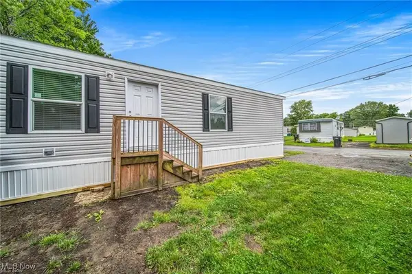 15 Eddie Road, Madison, OH 44057