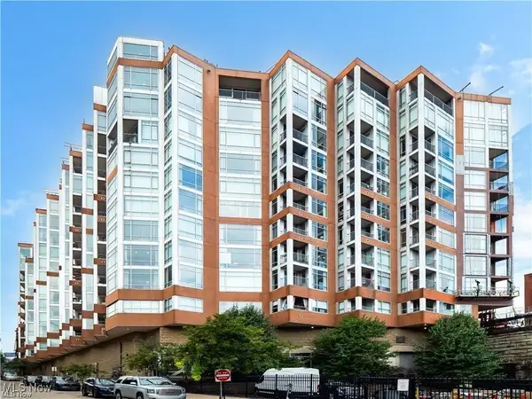 2222 Detroit Avenue #403, Cleveland, OH 44113